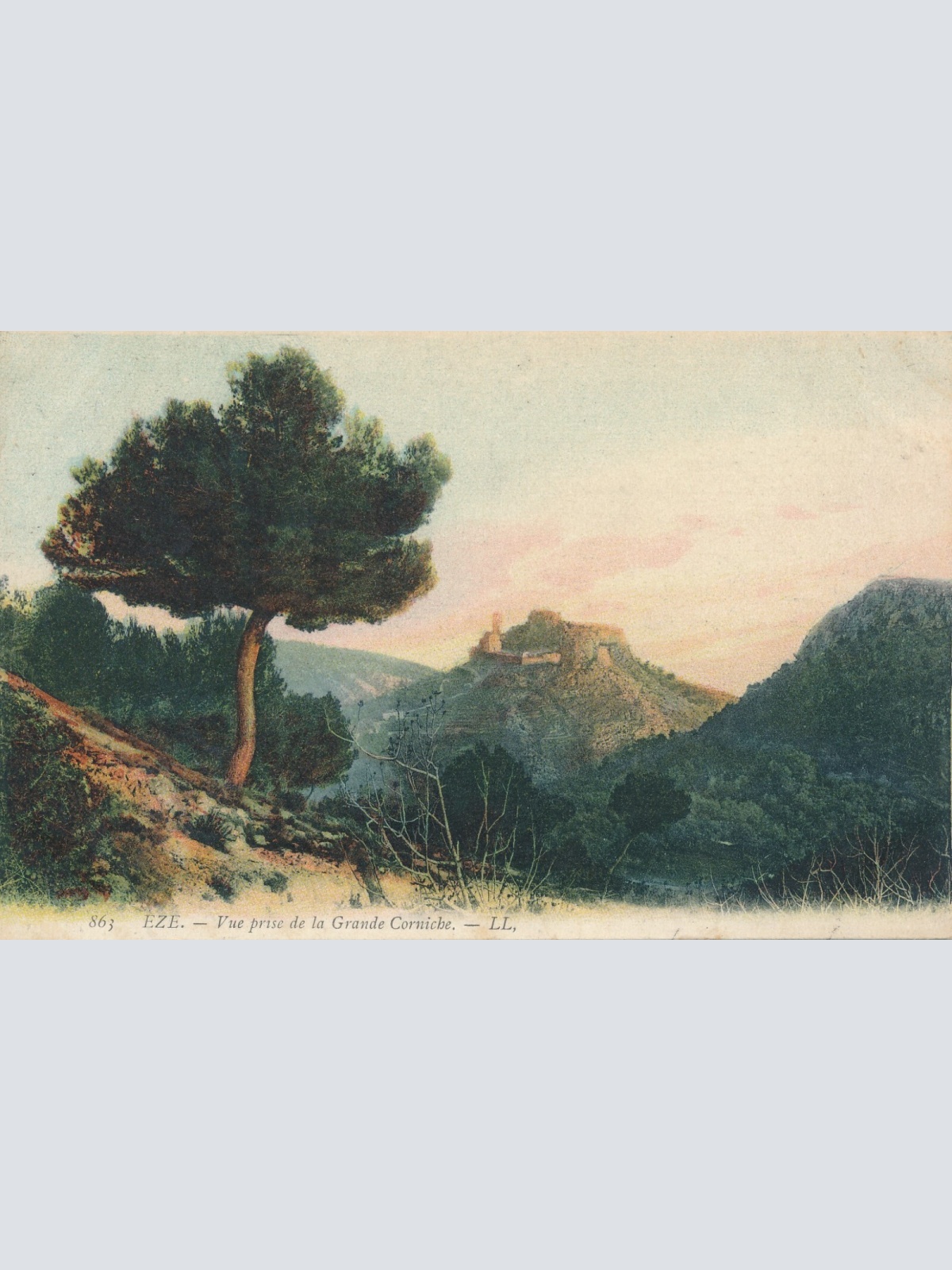 AK, Èze - Vue prise de la Grande Corniche (S1883)