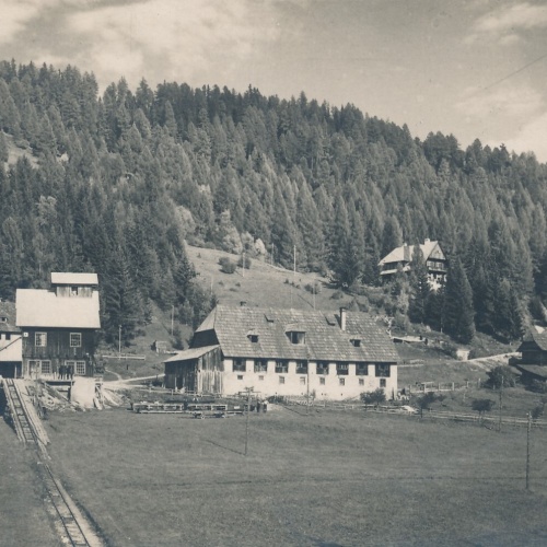 AK aus Murau mit Wirtschaftsgebäude Stmk  (6363)