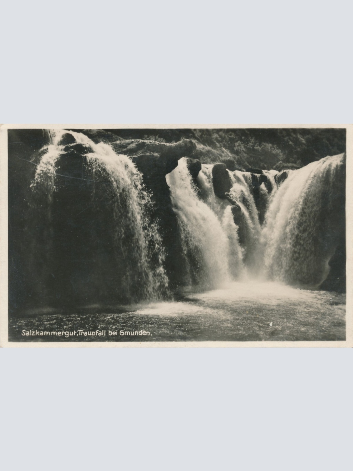 AK von einem Wasserfall Gmunden (7329)