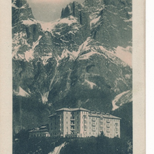 AK aus Borca di Cadore mit Hotel des Dolomites Italien (7072)