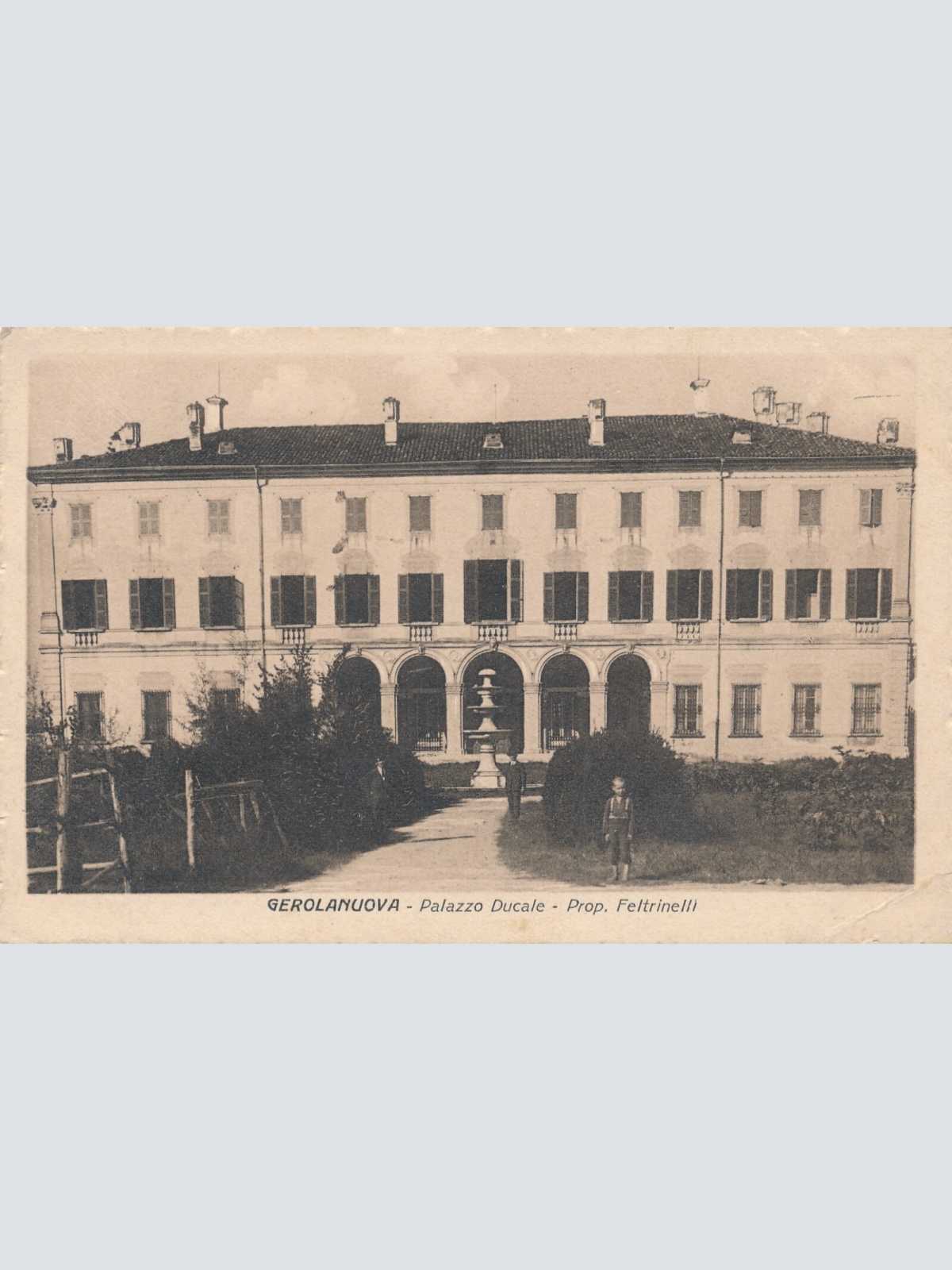 AK aus Gerolanuova Palazzo Ducale Italien (7730)