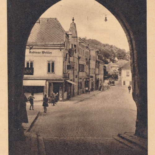 AK aus Vöcklabruck mit durchblick durch den Stadtturm Oberösterreich (7986)