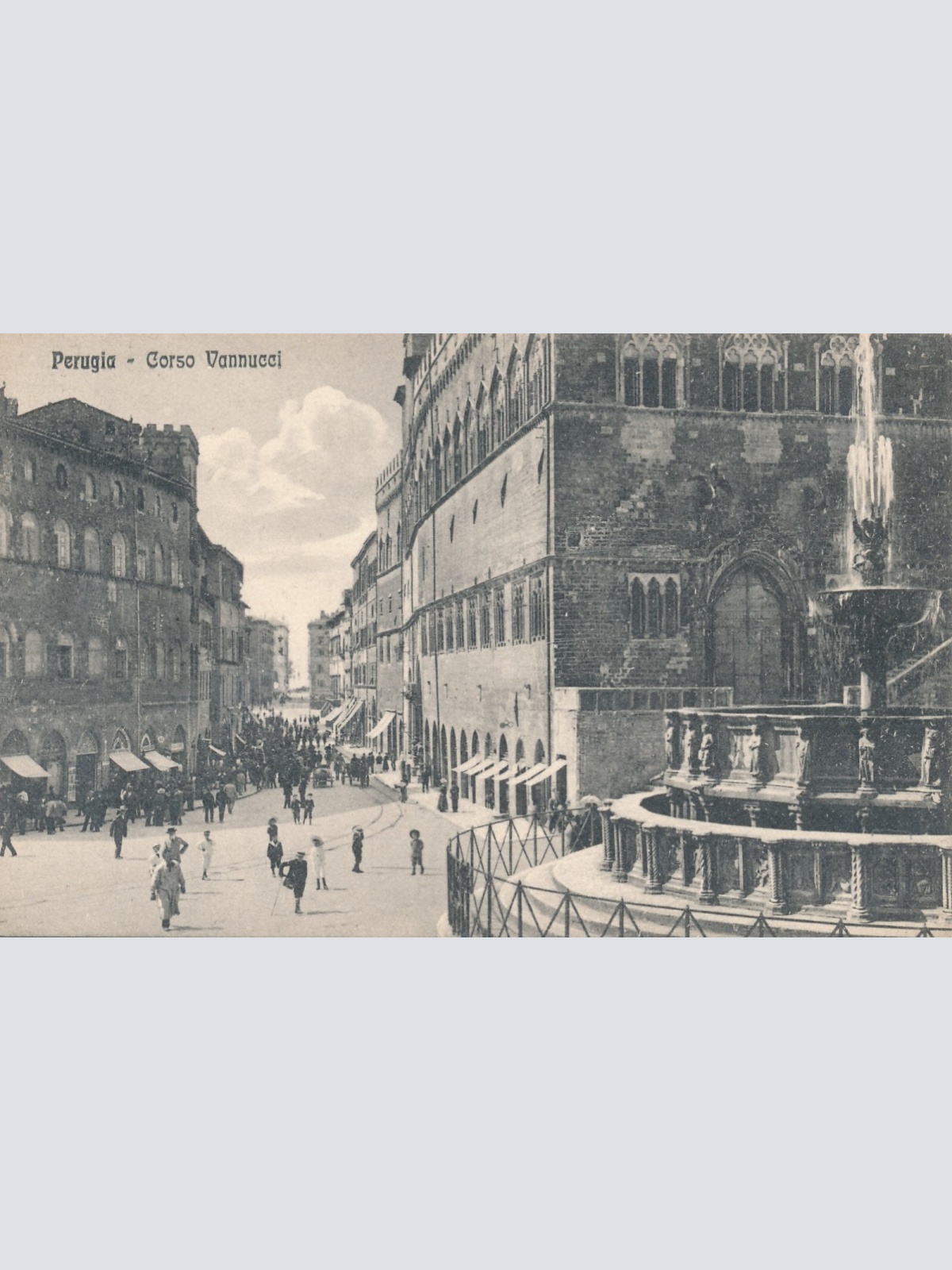 AK aus Perugia Ansichtskarte Italien (8143)