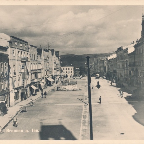 AK aus Braunau am Inn Stadtplatz Oberösterreich Ansichtskarte (8494)