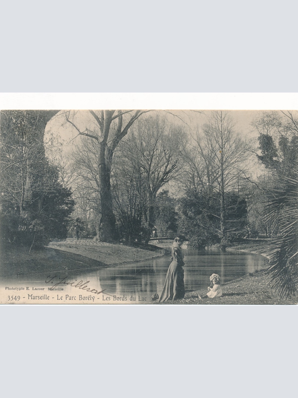 AK aus Marseille im Park Frankreich Ansichtskarte (8593)