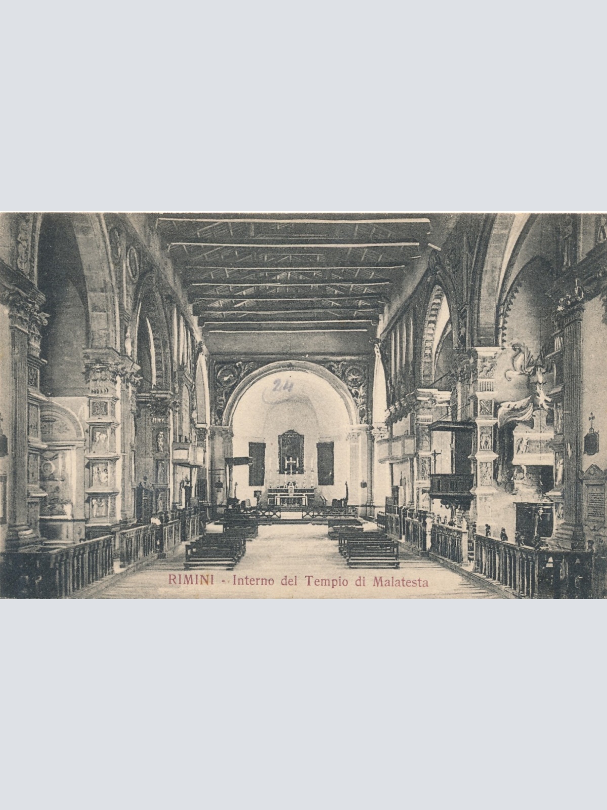 AK aus Rimini Kircheninneres Italien Ansichtskarte (9507)