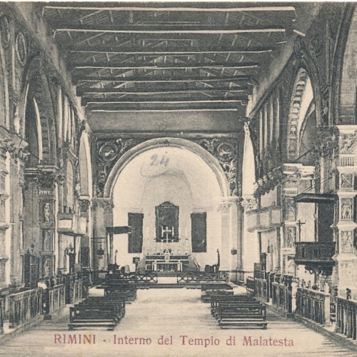 AK aus Rimini Kircheninneres Italien Ansichtskarte (9507)