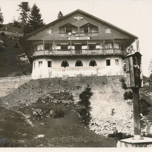 AK von der Villa Josef Tirol Ansichtskarte (9941)