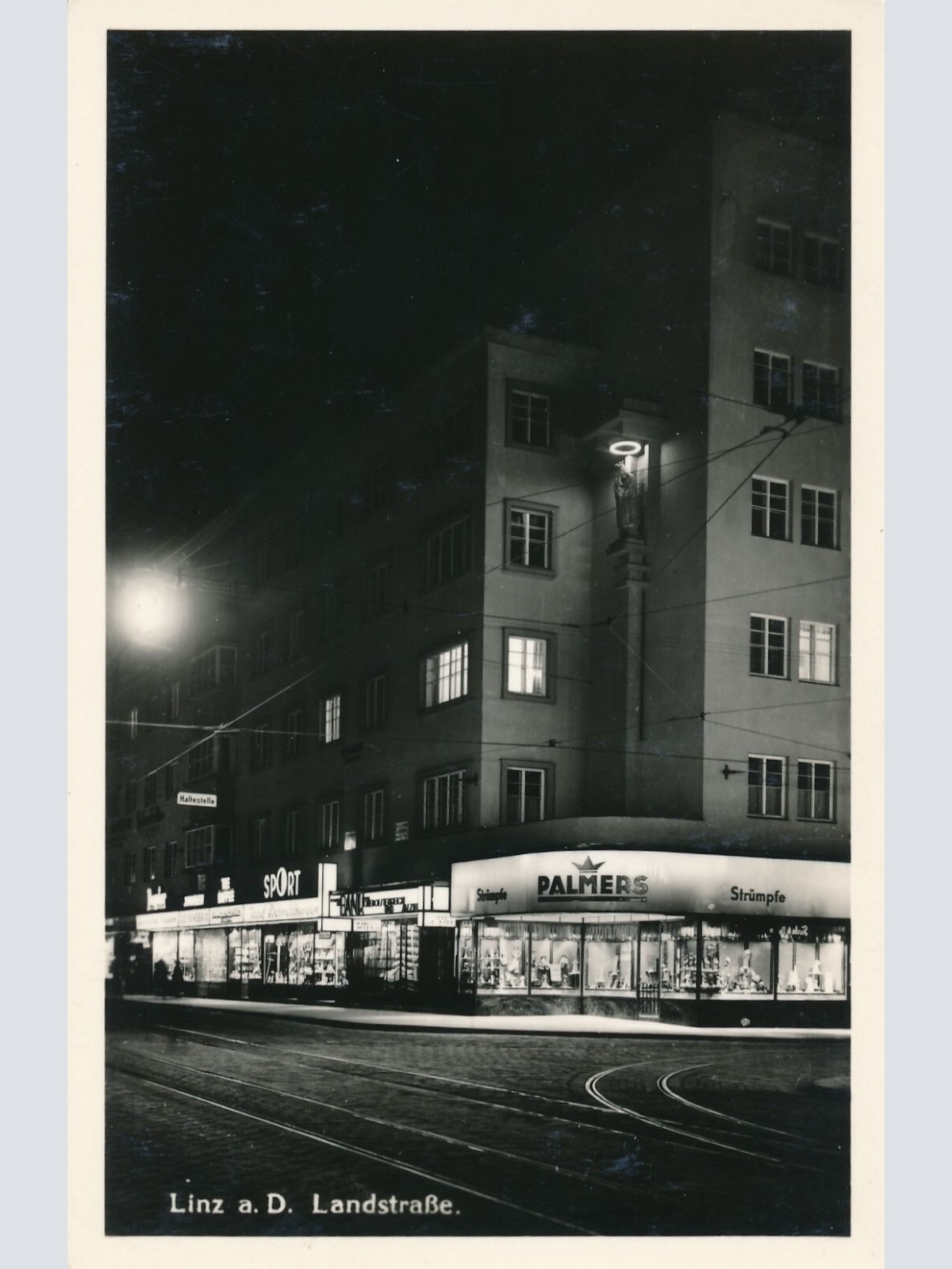 AK aus Linz an der Donau bei Nacht Landstr. Oberösterreich Ansichtskarte (10293)