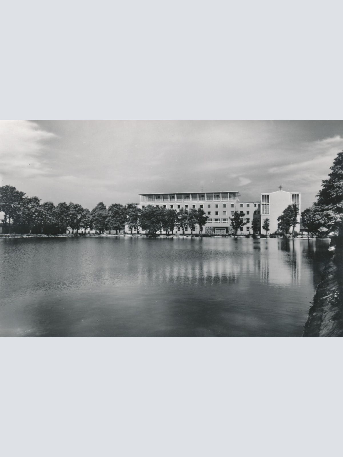 AK aus Horn Spätberufenen Seminar Niederösterreich Ansichtskarte (10333)