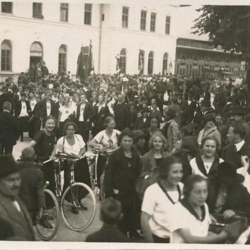 AK aus Bad Ischl 1925 Menschen am Stadtplatz Oberösterr. Ansichtskarte (10349)