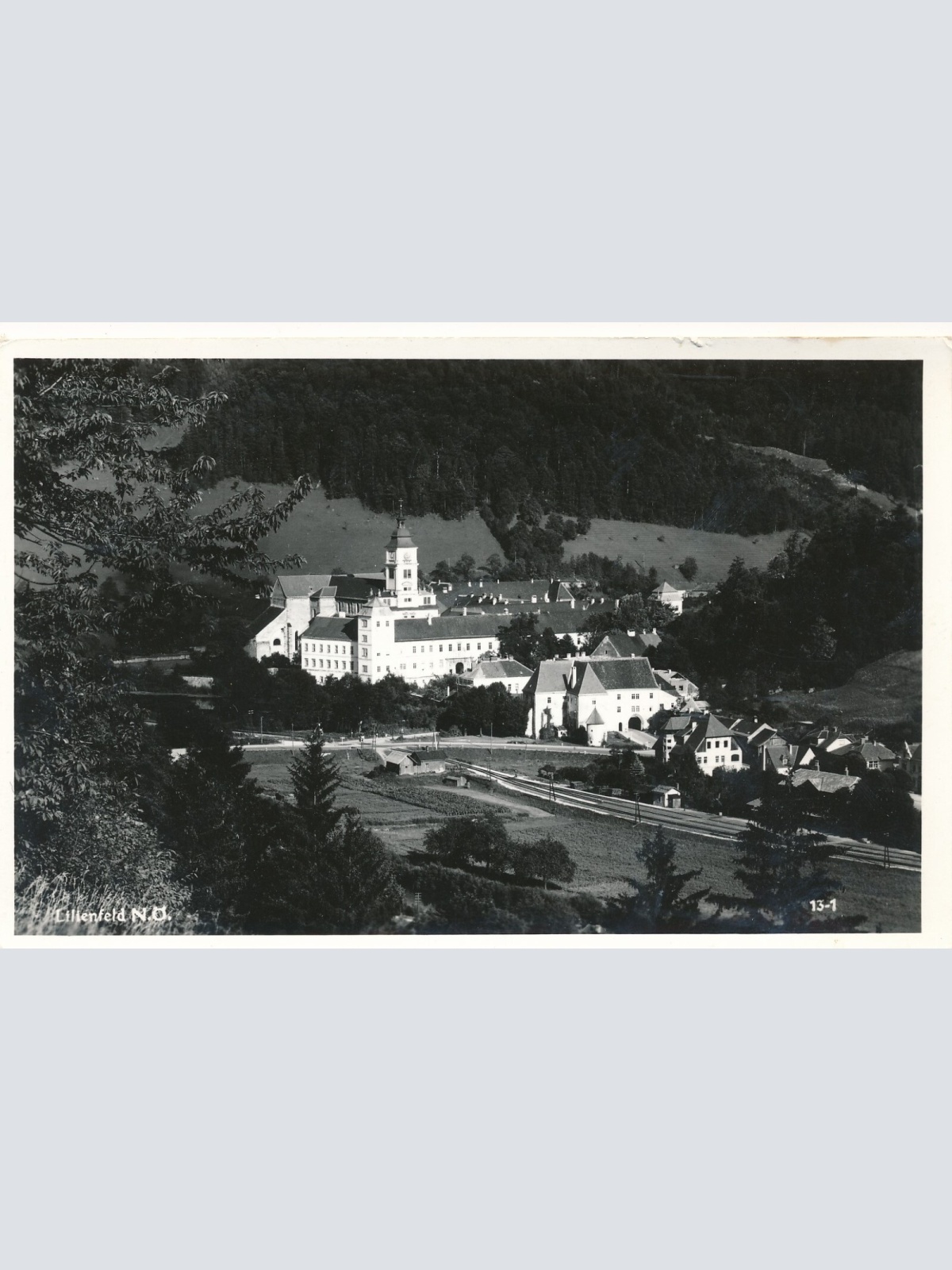 AK aus Lilienfeld Niederösterreich Ansichtskarte (11439)