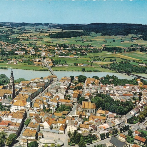 AK aus Braunau Oberösterreich Fliegerfoto Ansichtskarte (J280)