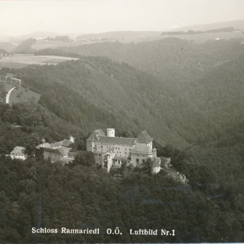 AK vom Schloss Rannariedl Luftbild Nr. 1 Oberösterreich Ansichtskarte (12938)