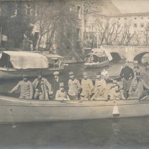 AK Soldaten am Boot Ansichtskarte (13964)