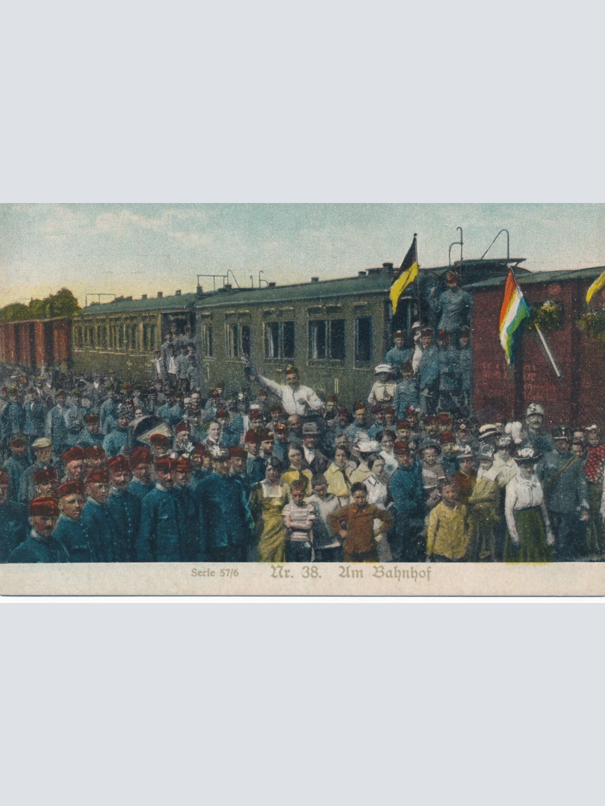 AK Am Bahnhof mit Flaggen Ansichtskarte (13777)