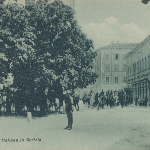 AK Cavalleria Italiana in Gorizia mit Soldaten Ansichtskarte (13909)