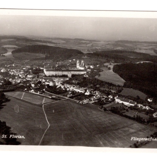 AK, Fliegeraufnahme, St. Florian, Oberösterreich, Ansichtskarte (S4865)