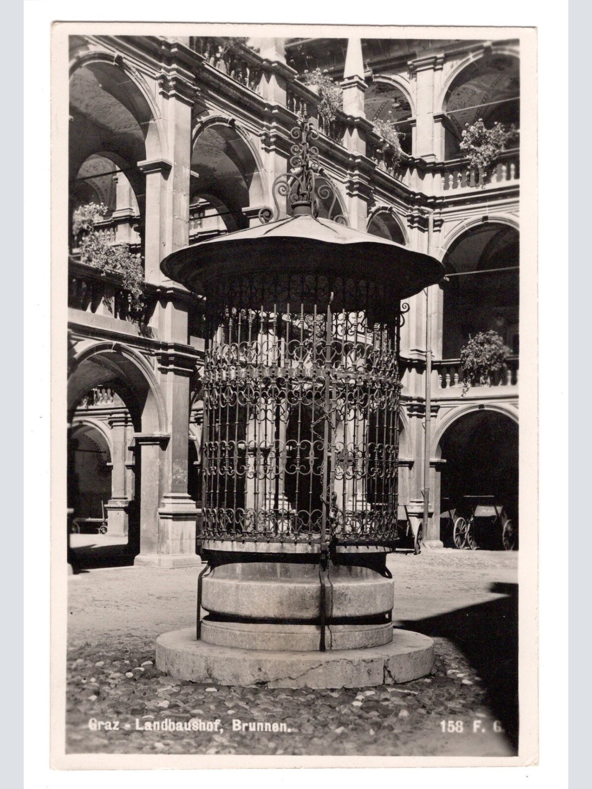 AK, Graz, Landhaushof, Steiermark, Ansichtskarte (S5117)