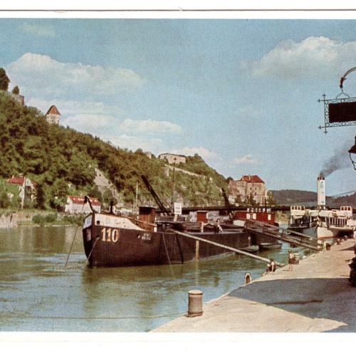AK, Passau, Bayern, Sonntagsruhe im Donau-Hafen, Ansichtskarte (S6276)