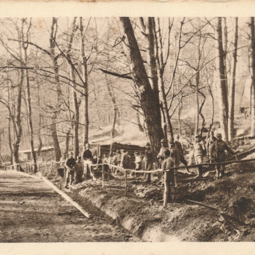 K. u. K. Feldpostamt Nr. 57 Soldaten im Wald (14425)