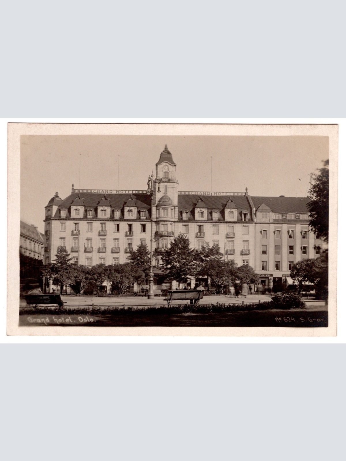 AK, Grand Hotel, Oslo, Norwegen, Ansichtskarte (S7243)