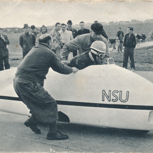 AK von einer 500 ccm NSU mit Wilhelm Herz Ansichtskarte (14385)