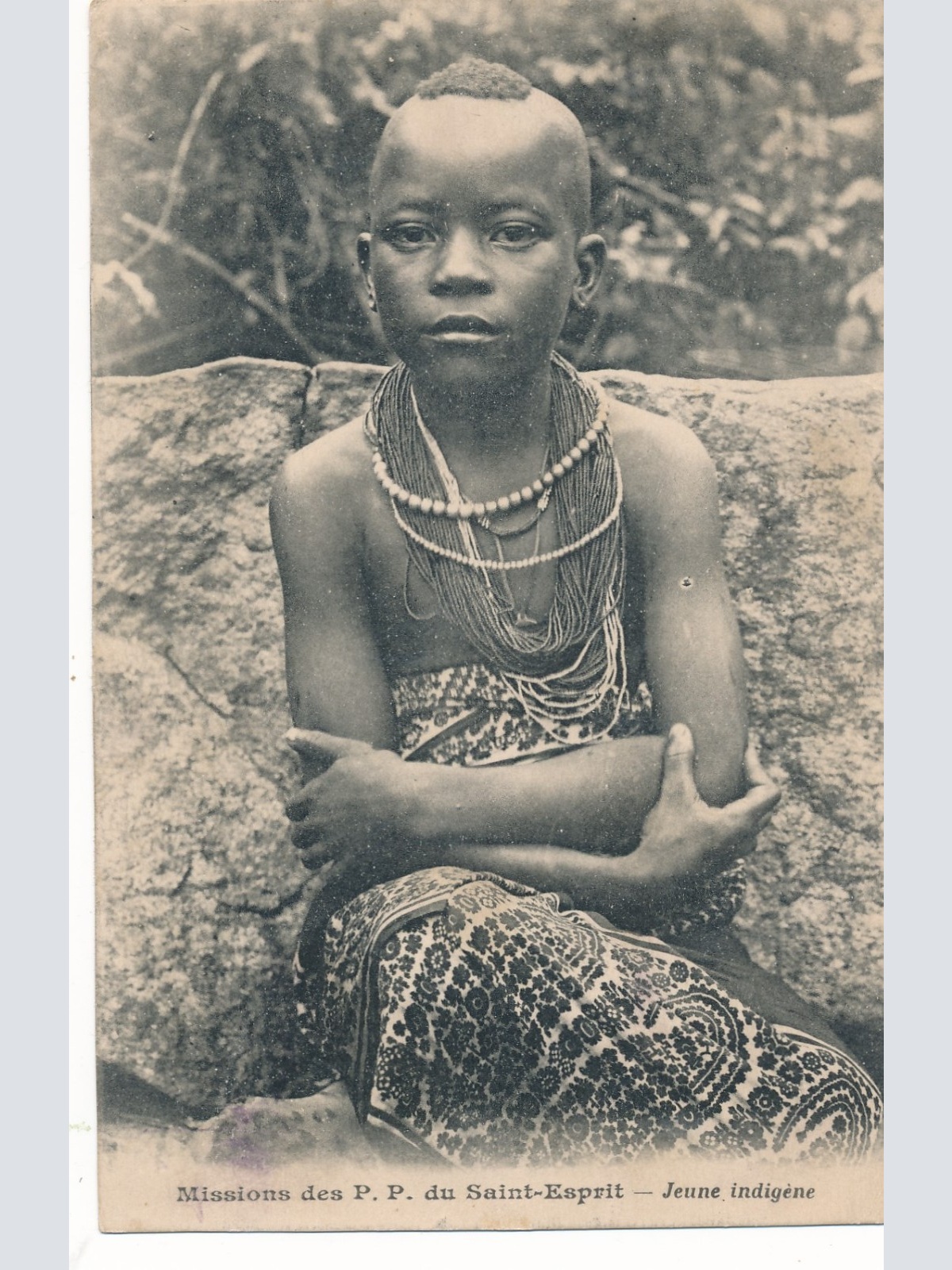 AK Annodazumals von einem Kind Jeune Indigene Ansichtskarte (15754)