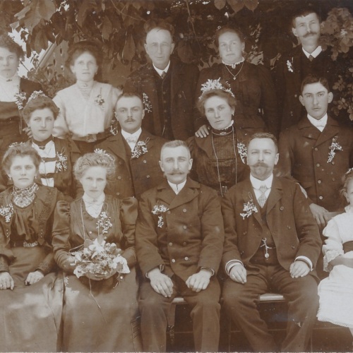 AK Gruppenfoto von einer HochzeitAnnodazumals Ansichtskarte (15438)