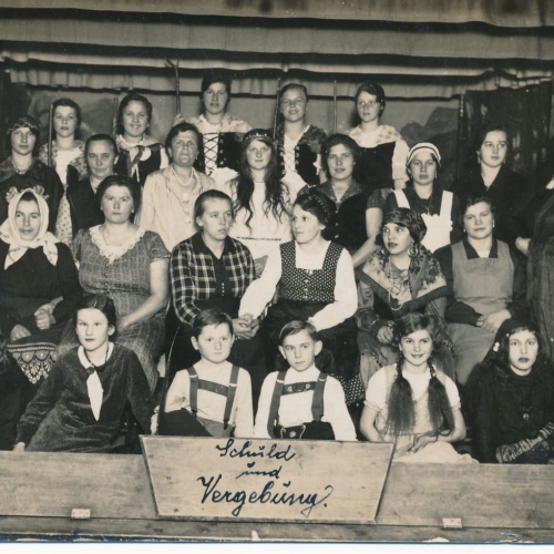 AK aus Schuld und Vergbung Gruppenfoto Annodazumals (15448)