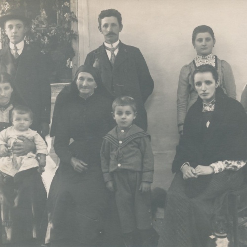 AK Annodazumals Familienfoto Ansichtskarte (16466)