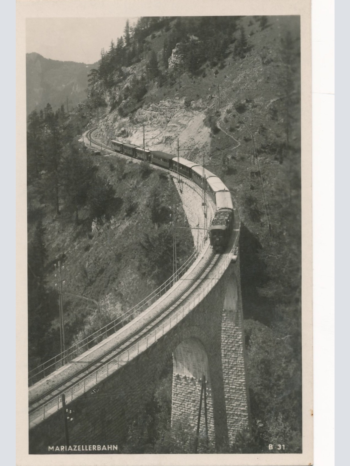 AK aus Mariazell mit Mariazellerbahn Steiermark Ansichtskarte (16499)