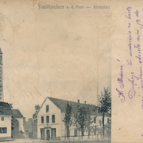 AK aus Taufkirchen an der Pram Kirchplatz Ansichtskarte (16515)