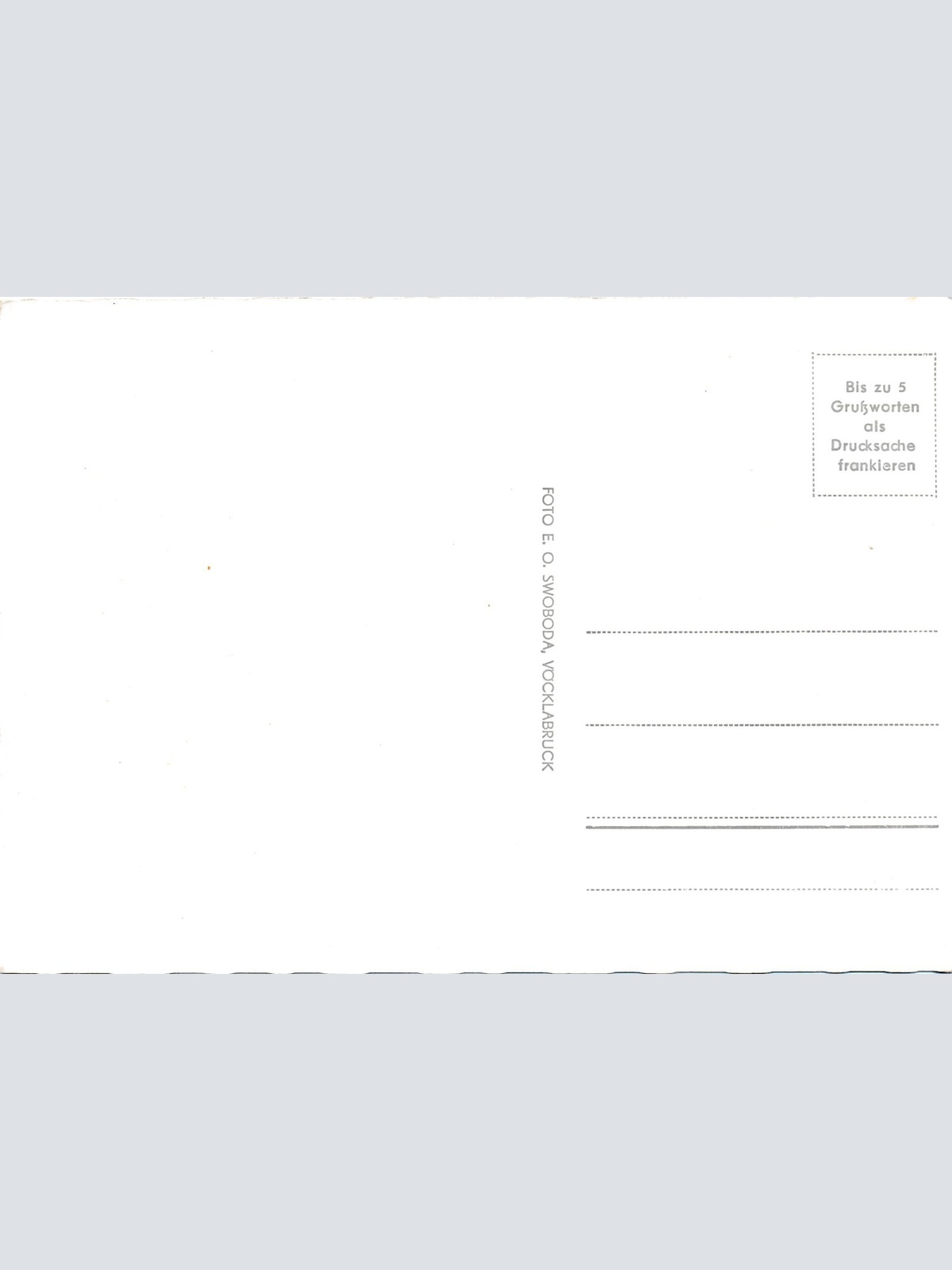 AK aus Vöcklabruck Stadtplatz mit Oldtimer Ansichtskarte (16759)