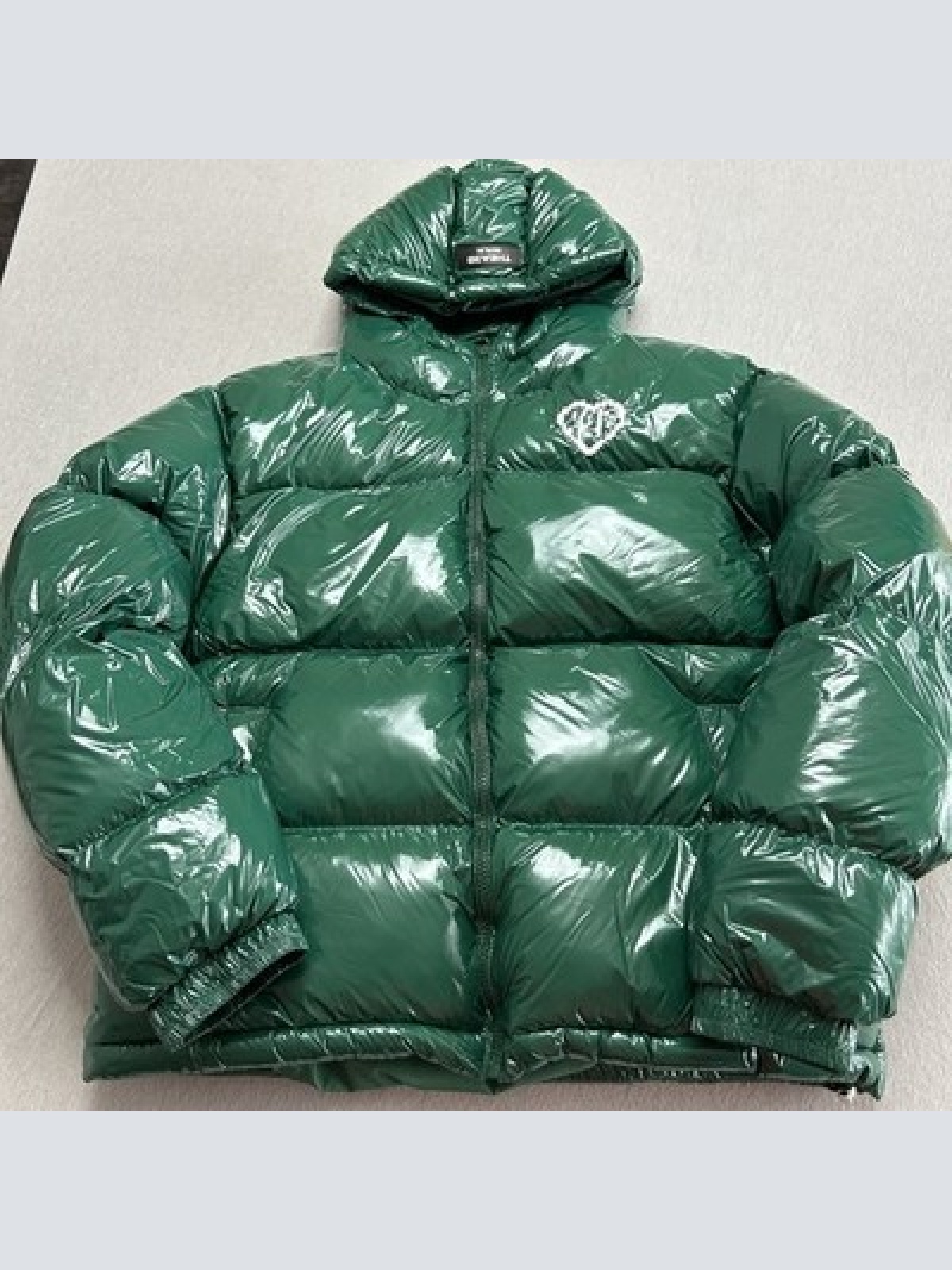 TheA3B Verse Logo Puffer Jacke Grün Größe XS Neu mit Mängel WINTERSALE!