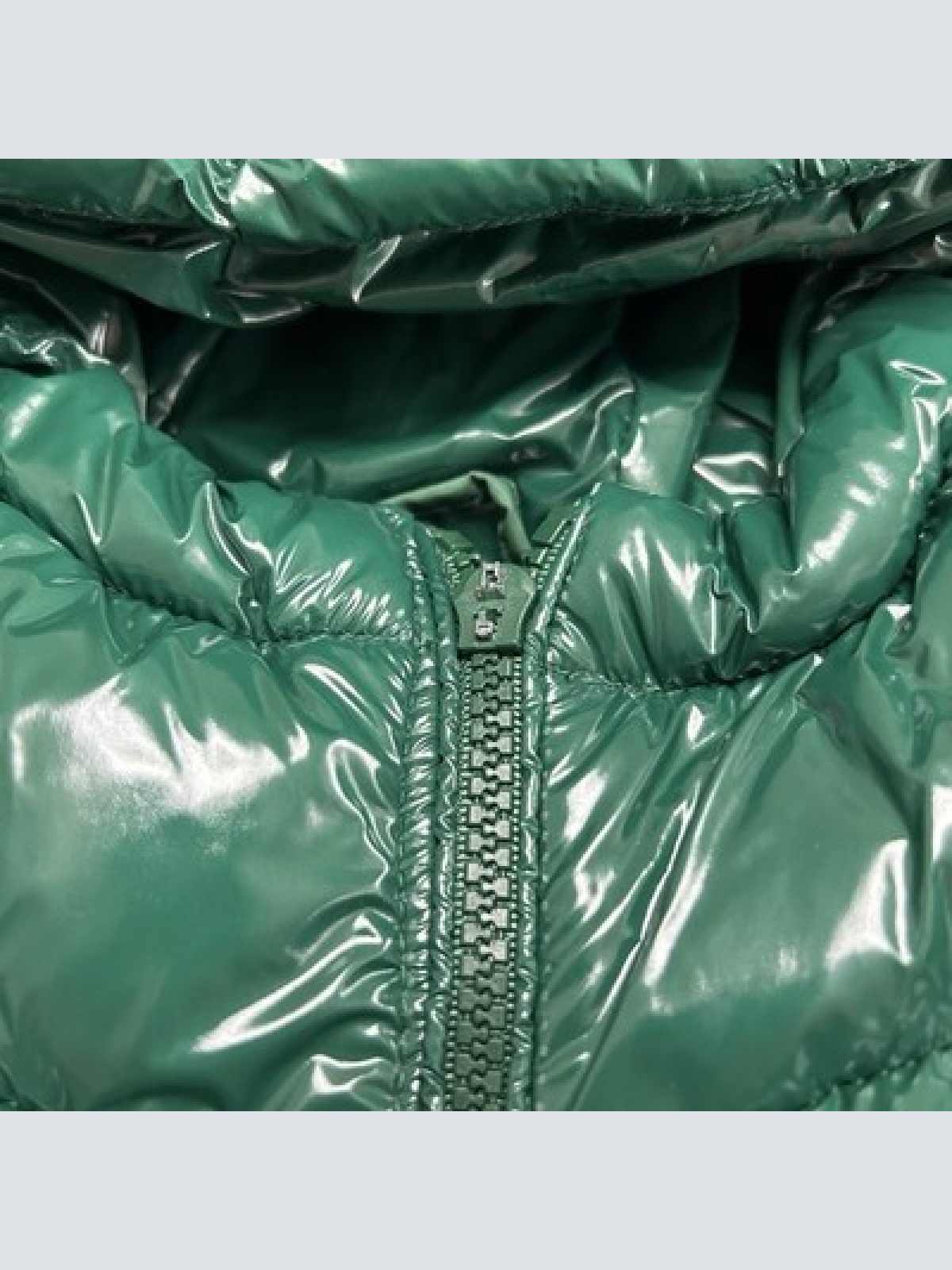 TheA3B Verse Logo Puffer Jacke Grün Größe XS Neu mit Mängel WINTERSALE!