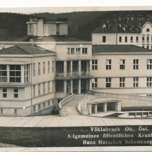 AK aus Vöcklabruck Altes Krankenhaus Oberösterreich Ansichtskarte (18398)