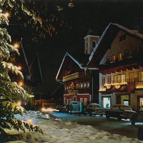 AK aus Wagrain mit Skidorf Salzburg Ansichtskarte (18685)