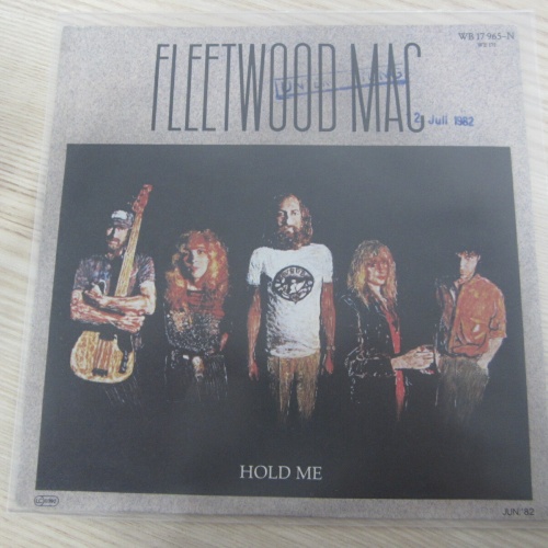 Single /  Fleetwood Mac – Hold Me      / DE   PRESS / RAR /