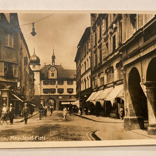 Rosenheim Max Josef Platz Radfahrer Fahrrad Foto 402306 A