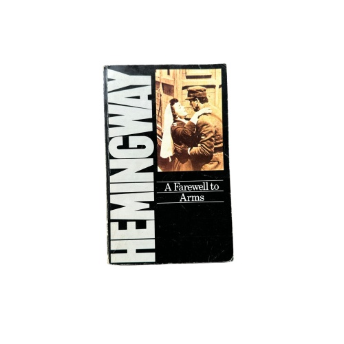 4770 Ernest Hemingway A FAREWELL TO ARMS. Panther Books: London