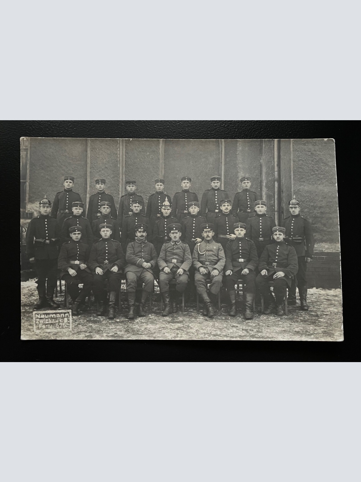 Gruppenaufnahme Soldaten Uniform Pickelhaube Neumann Zwickau 402439