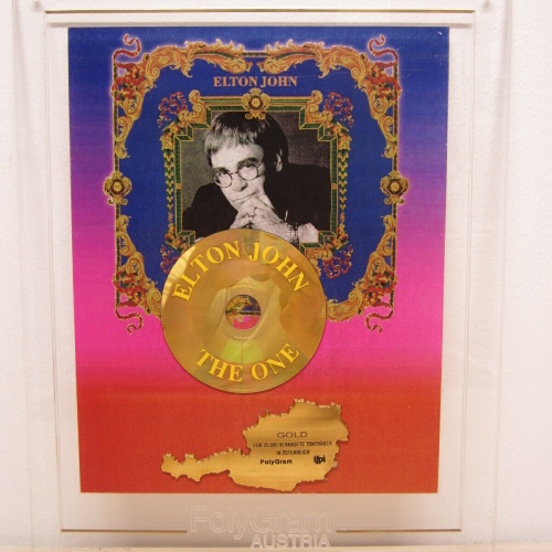 ELTON JOHN ORIGINAL GOLD  AUSZEICHNUNG FÜR 25.000 VERKAUFTE TONTRÄGER ÖSTERREICH