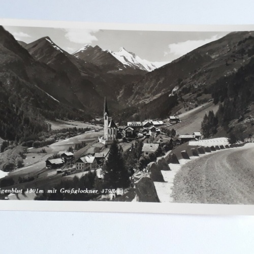 Heiligenblut 1301m mit Großglockner 3798m. 40011FH