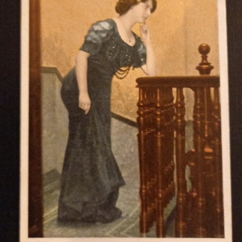 Dame Die Sehnsüchtig Auf Die Erwartete Feldpost 410799 Ga G