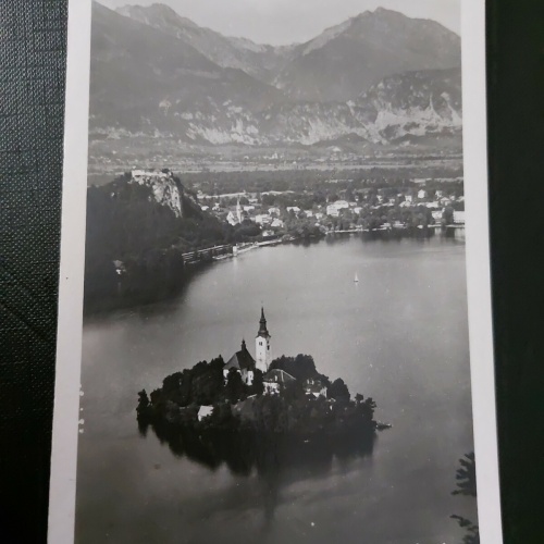 Insel Kirche See Festung Berge Gebirge Segelboot 402606 WM