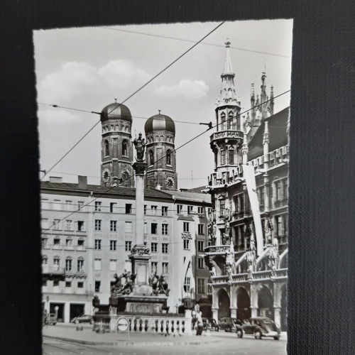 AK München Marienplatz 400460 gr F