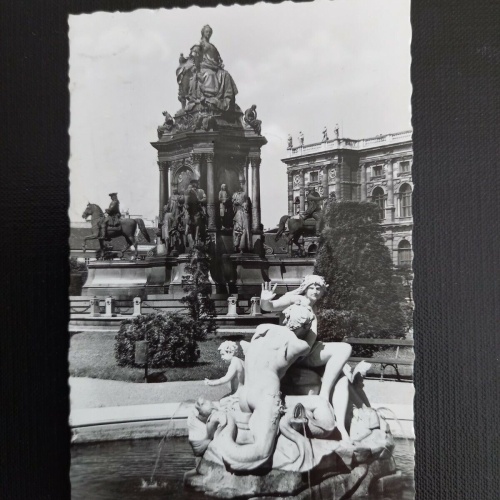 Ansichtskarte Wien, Maria Theresia Denkmal 400453 gr F