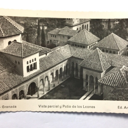Ansichtskarte Granada - Teilansicht & Patio de los Leones/Löwenhof 50026 TH A