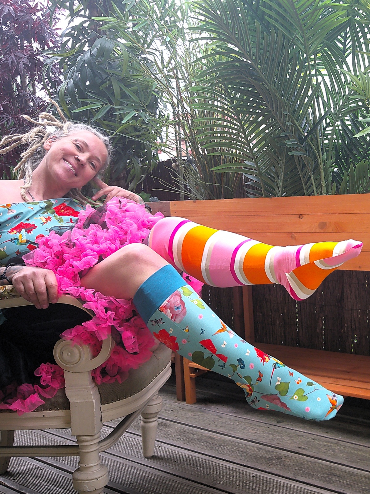 Overknees und Kniestrümpfe bunt gemischt passend von 38-40